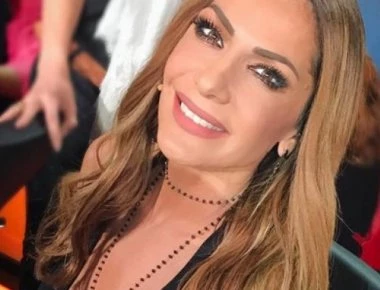 Δέσποινα Βανδή: Παραδέχεται την ηλικία της on camera – Αυτό είναι το μυστικό της διατροφής της